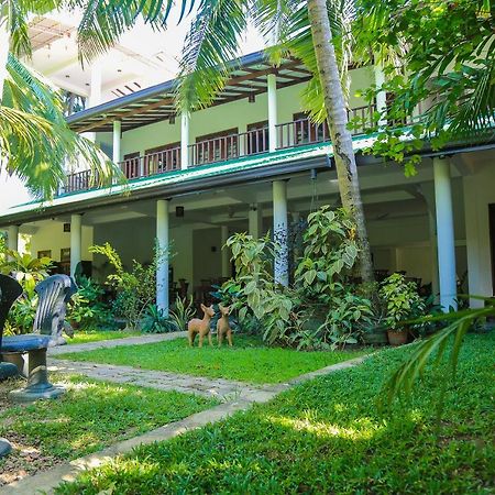 Tinara River Inn, Weligama Exterior photo