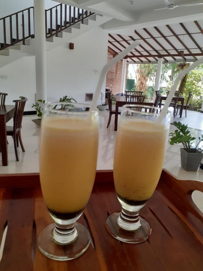 Tinara River Inn, Weligama Exterior photo